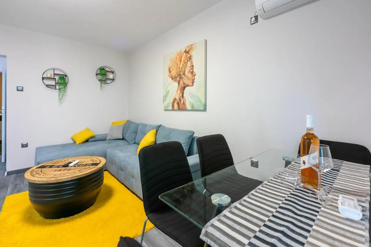 Apartment Pek Crikvenica 0*,  Horvátország
