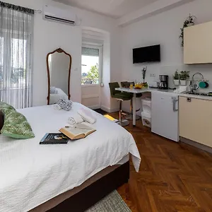 Kaiserin Apartman
