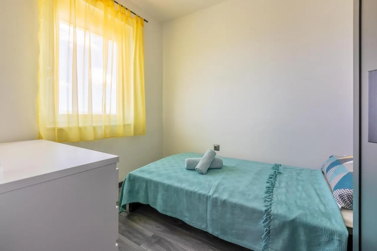 Apartment Pek Crikvenica 0*,