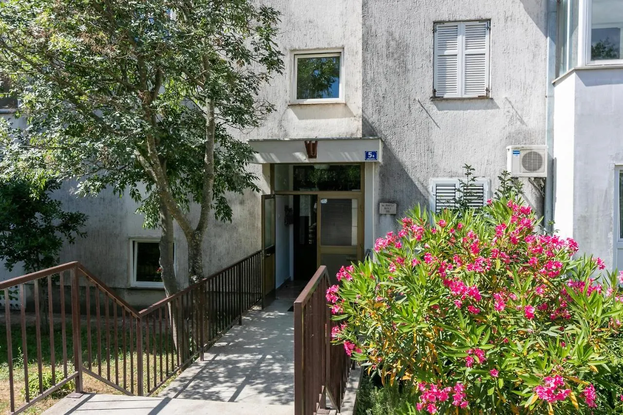 Apartment Pek Crikvenica 0*,  Croatia